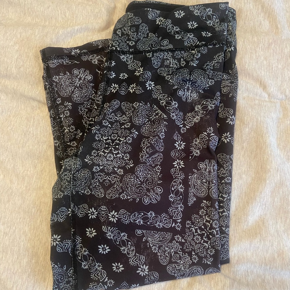 Blue and White Paisley Print Leggings